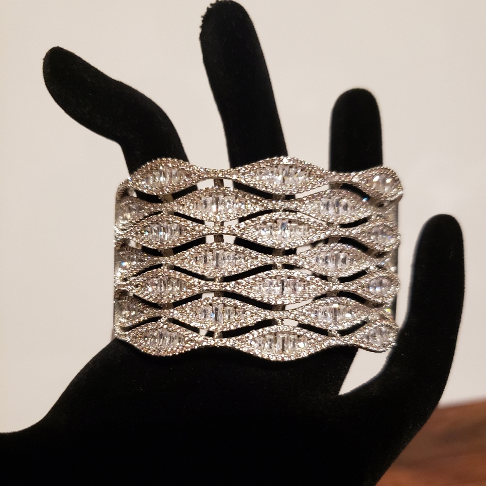 18K Gold Plated Stunning Bracelet